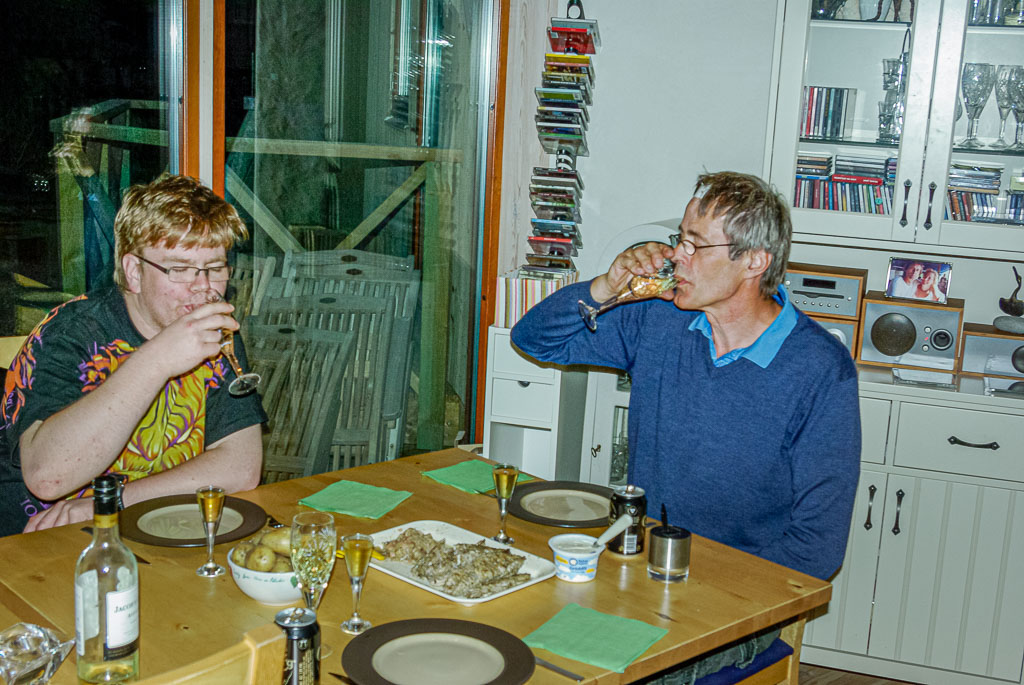 Pentax K10D / 24 Pentax K10D   24