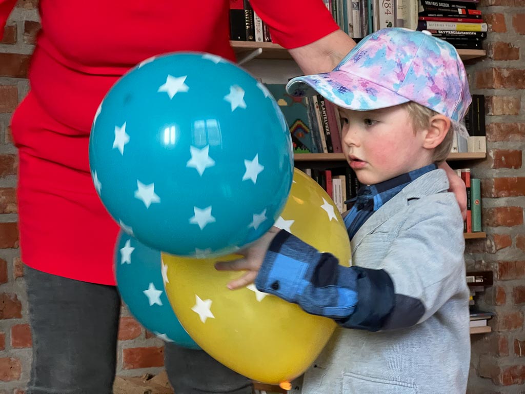 iPhone 13 Pro / 6 iPhone 13 Pro   6