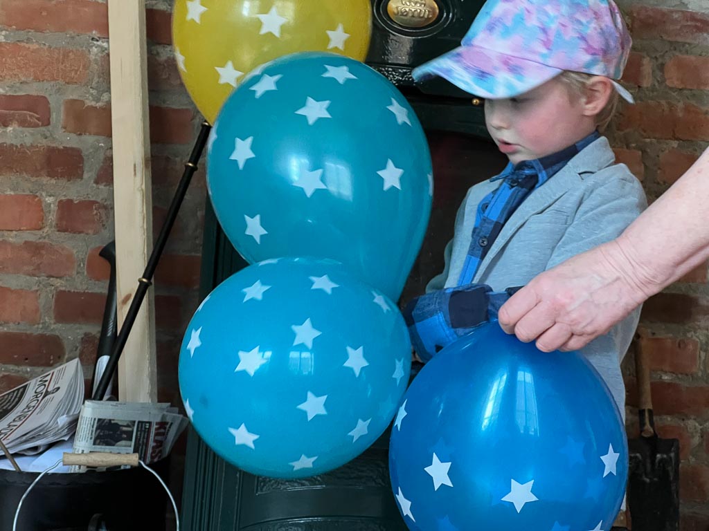 iPhone 13 Pro / 6 iPhone 13 Pro   6